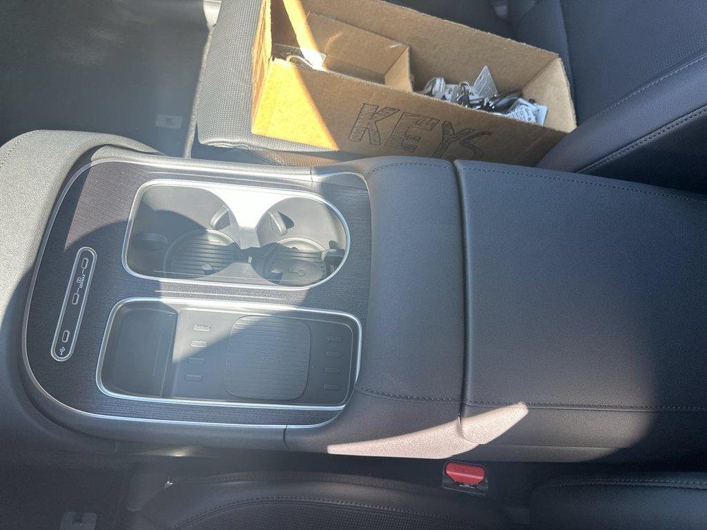 New 2027 Black Hyundai Limited AWD image 28