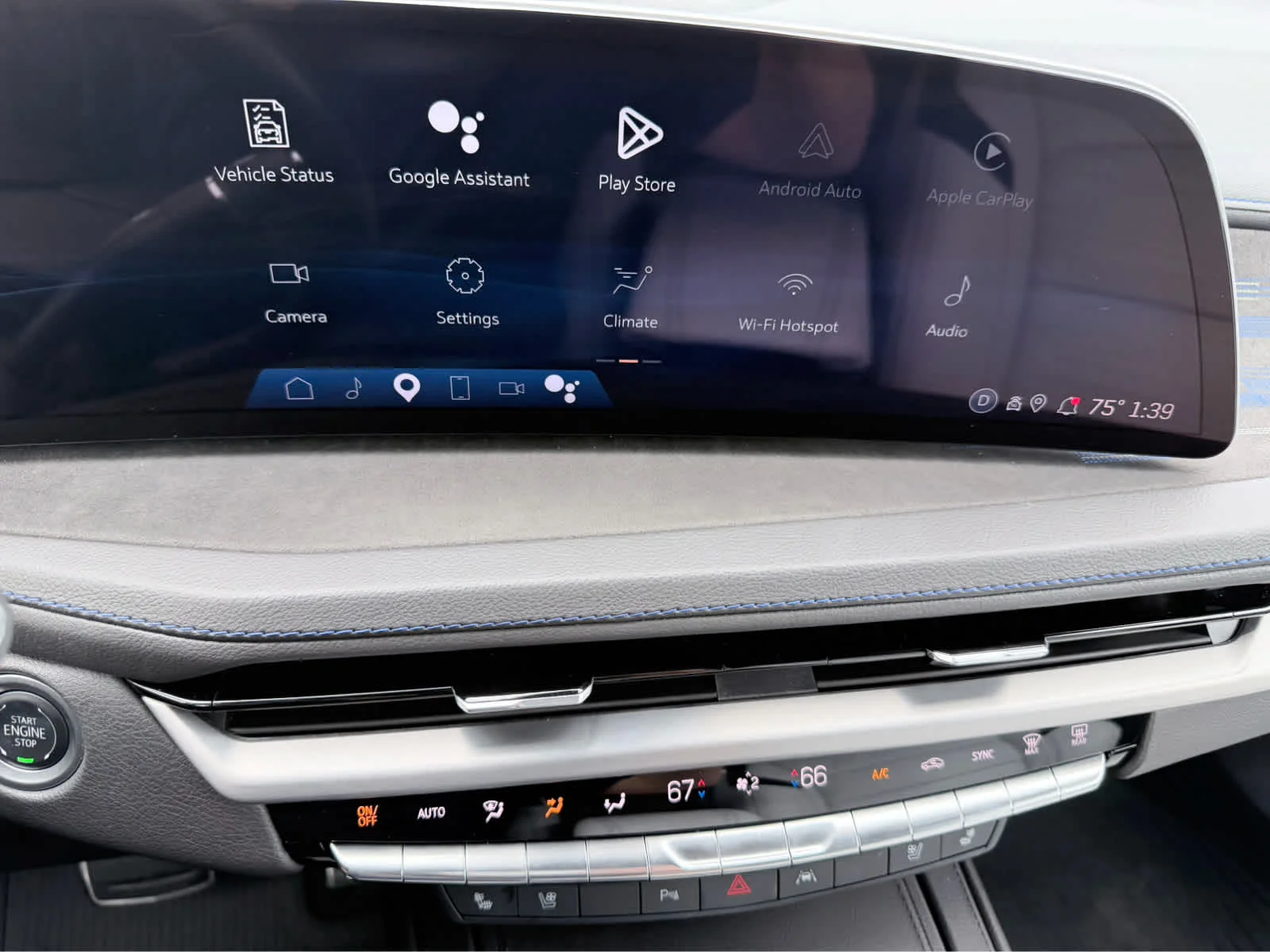 Used 2024 Argent Silver Metallic Cadillac Sport image 18