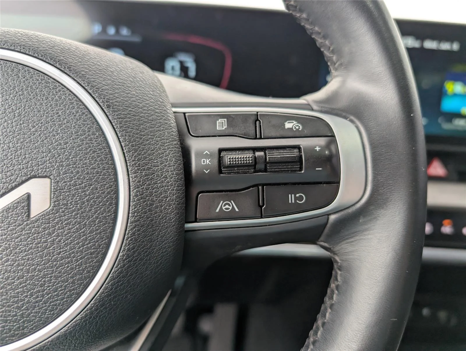 Used 2024 Ebony Black Kia X-Line image 22