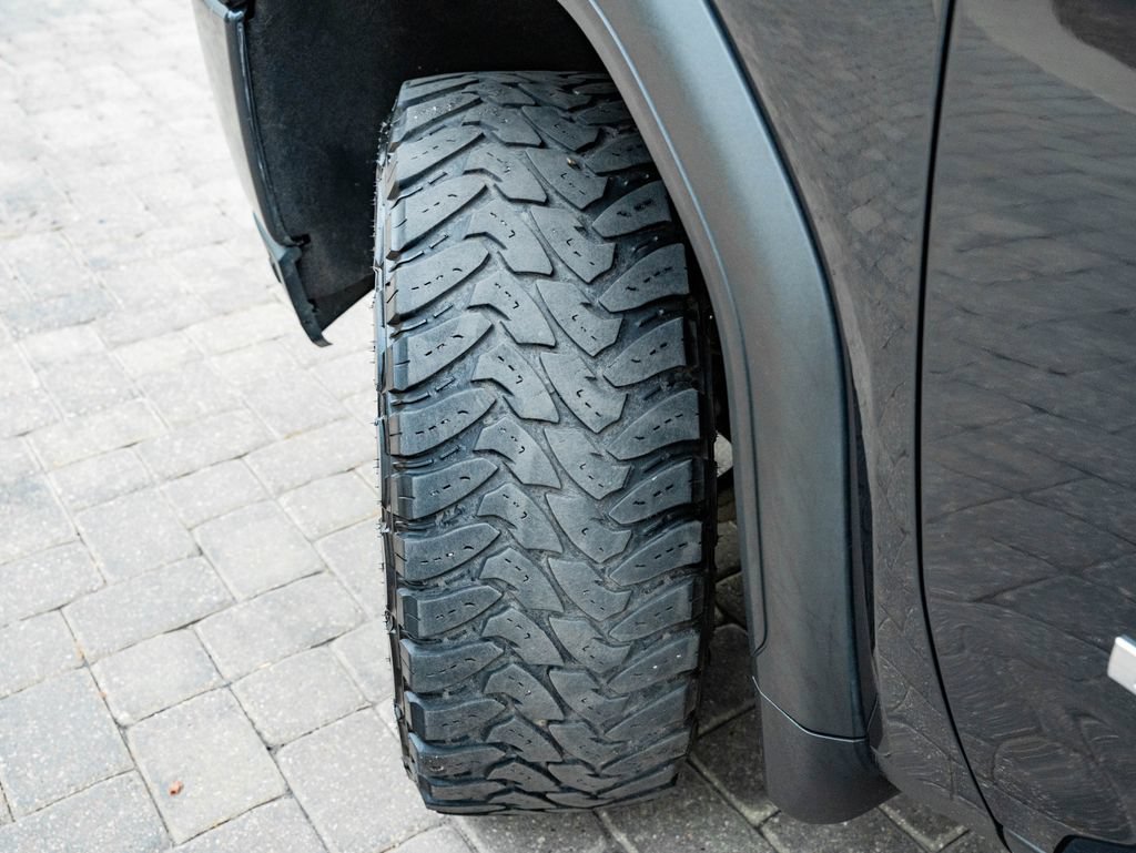 Used 2021 Carbon Black Metallic GMC Denali image 50