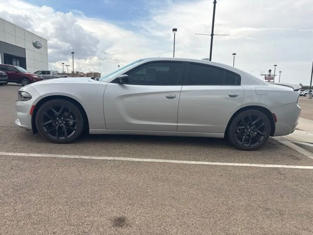 Used 2023 Silver Dodge SXT image 3