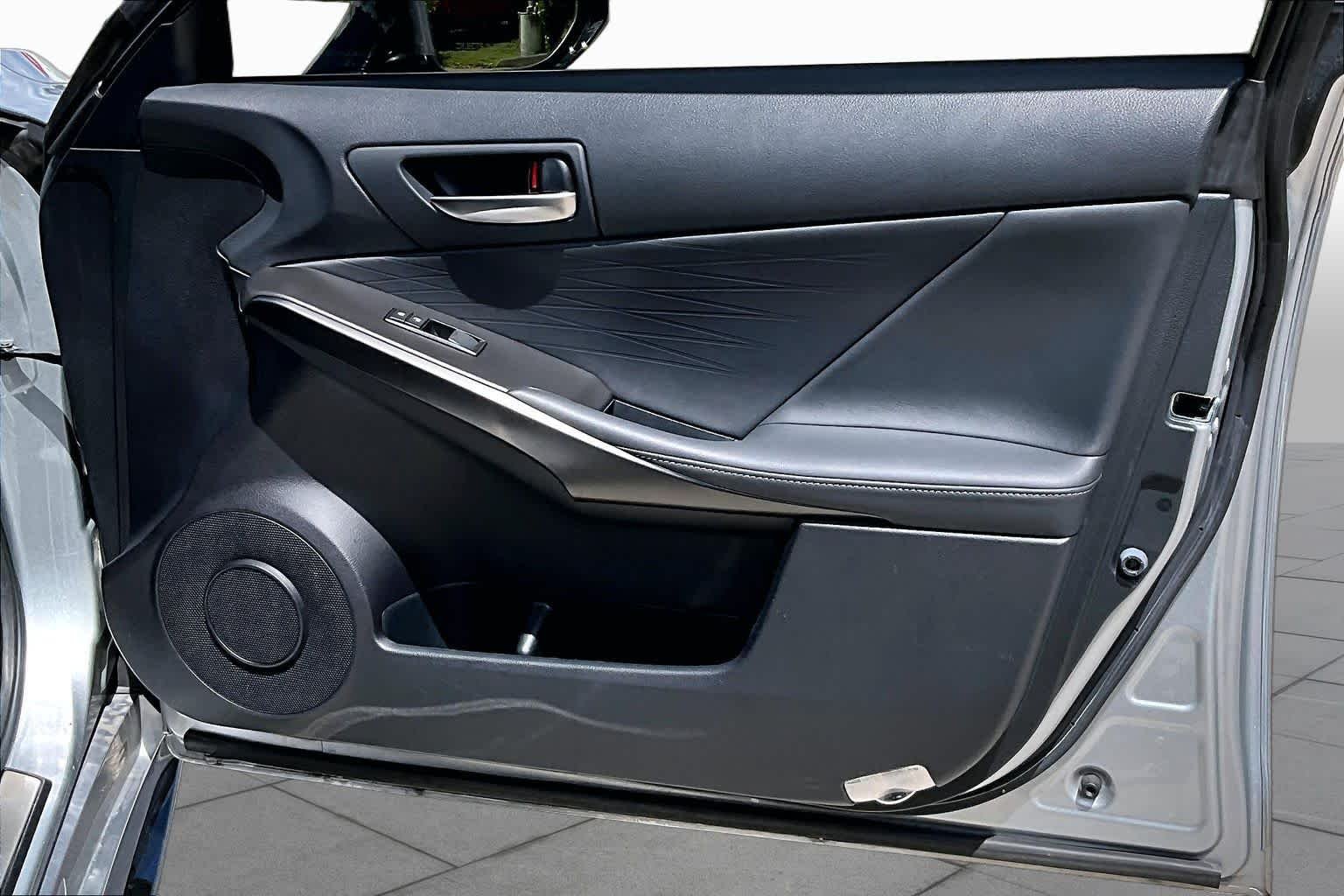 Used 2023 Iridium Lexus F SPORT image 27