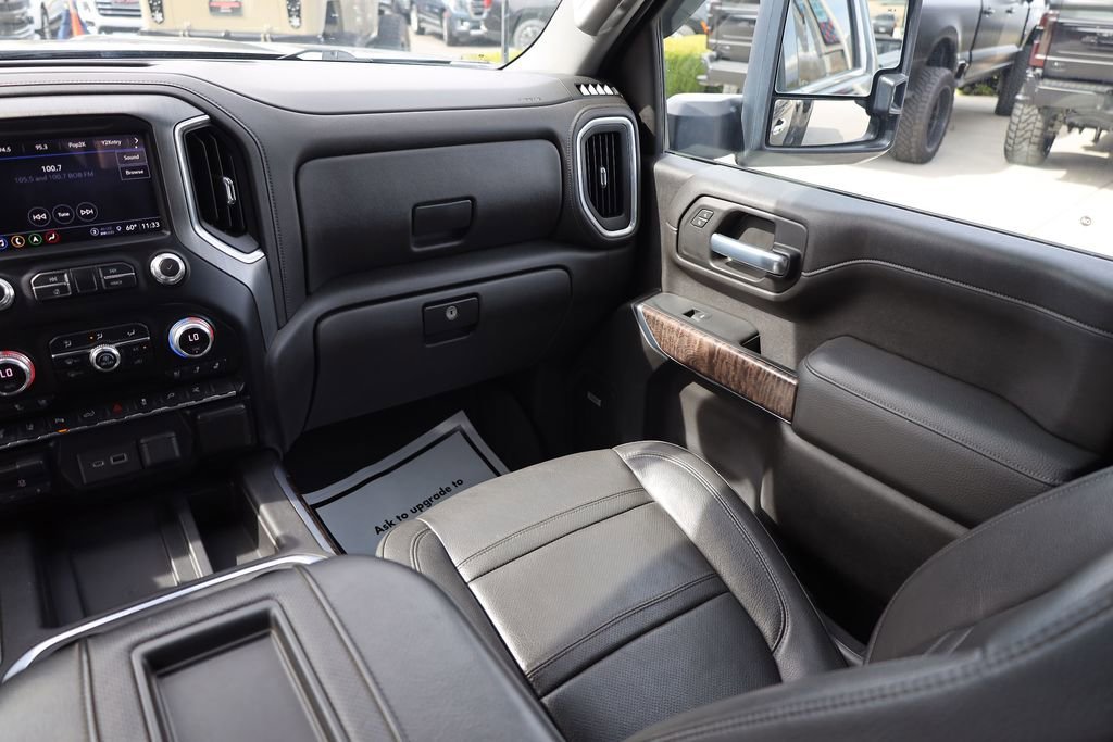 Used 2022 Onyx Black GMC Denali image 20
