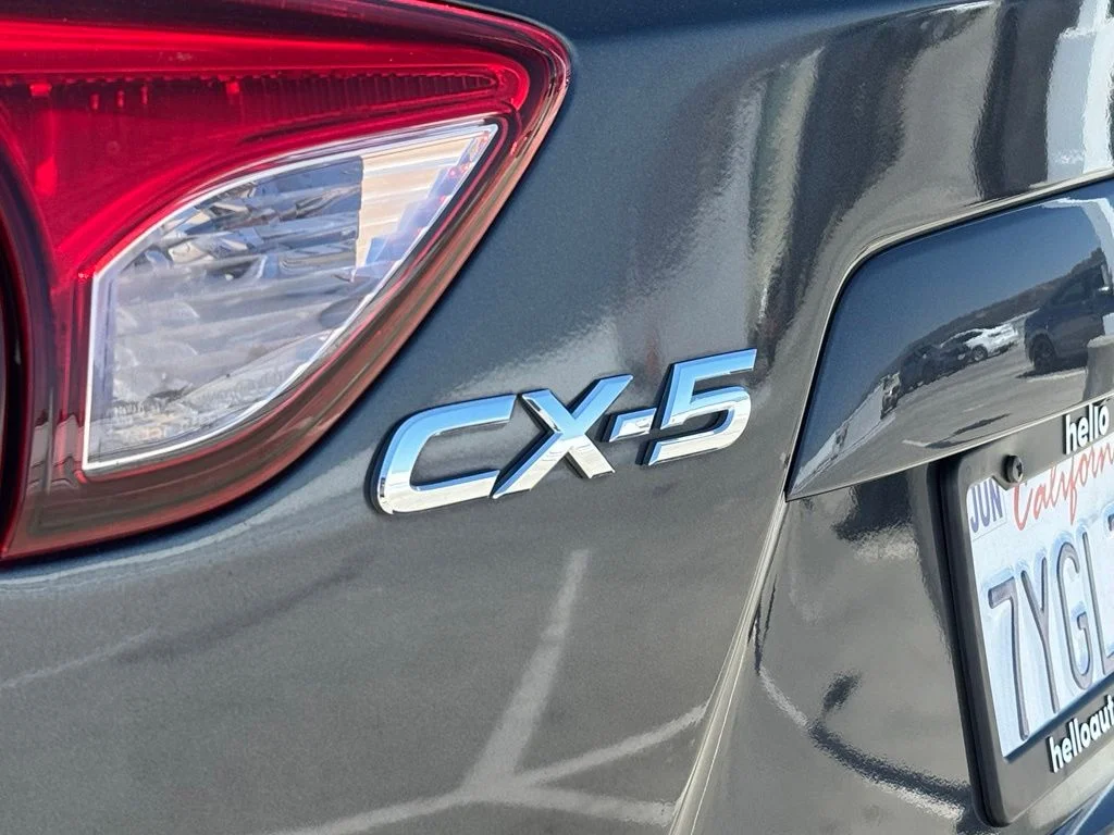 Used 2016 Gray Mazda Sport image 23