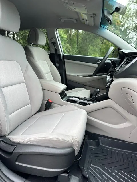 Used 2018 Molten Silver Hyundai SEL image 22