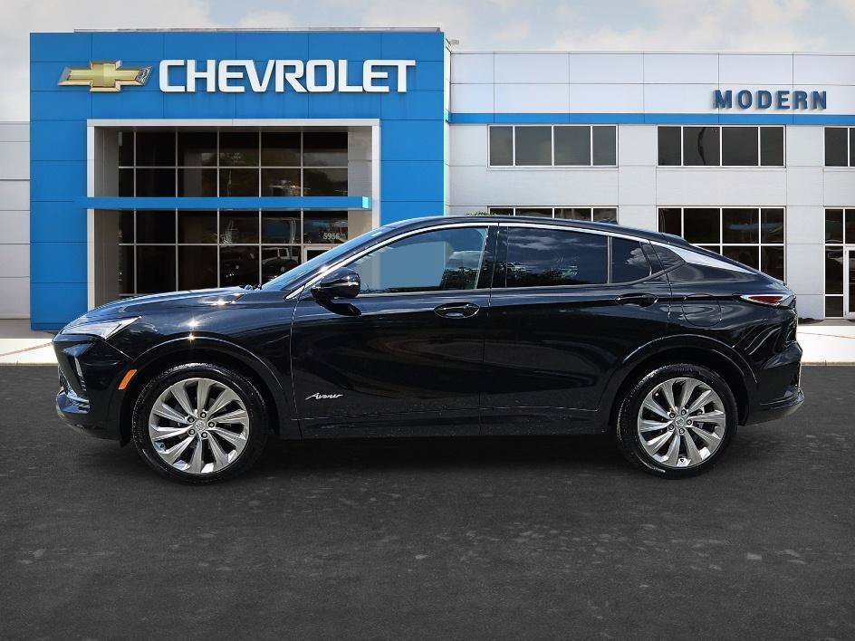 Used 2025 Ebony Twilight Metallic Buick Avenir image 2