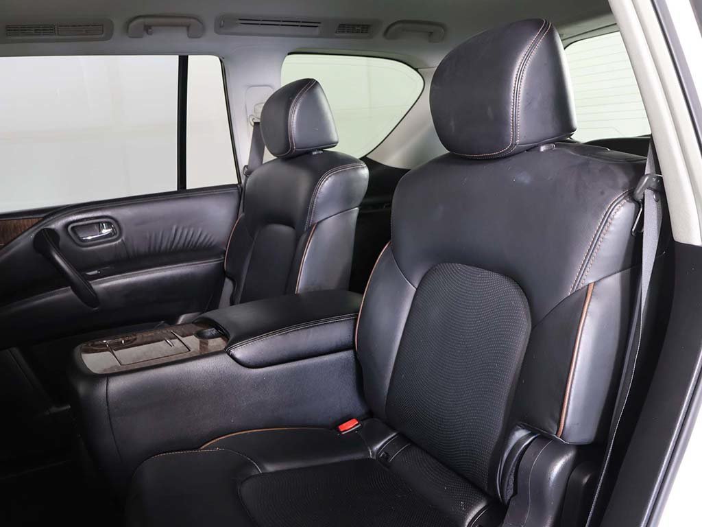 Used 2019 White Nissan SL image 32