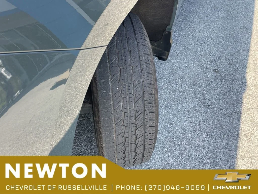 Used 2025 Cypress Gray Chevrolet LT image 47