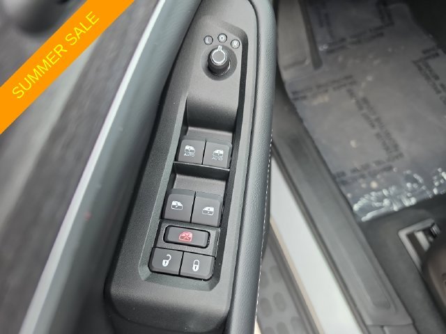 Certified Used 2025 Silver Jeep Limited image 13
