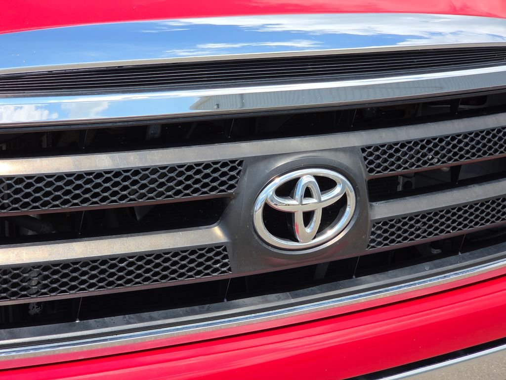 Used 2012 Red Toyota Grade image 14