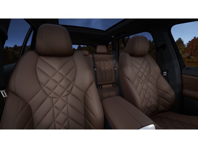 New 2026 Alpine White BMW sDrive40i image 11