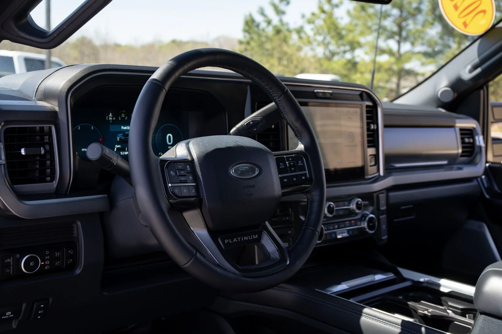 2025 Ford F-450 Super Duty Platinum - Photo 22