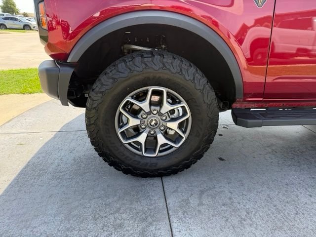 Used 2025 Red Ford Badlands image 4