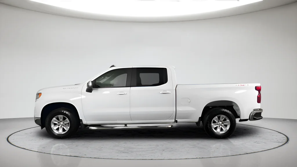 Used 2024 White Chevrolet LT image 6