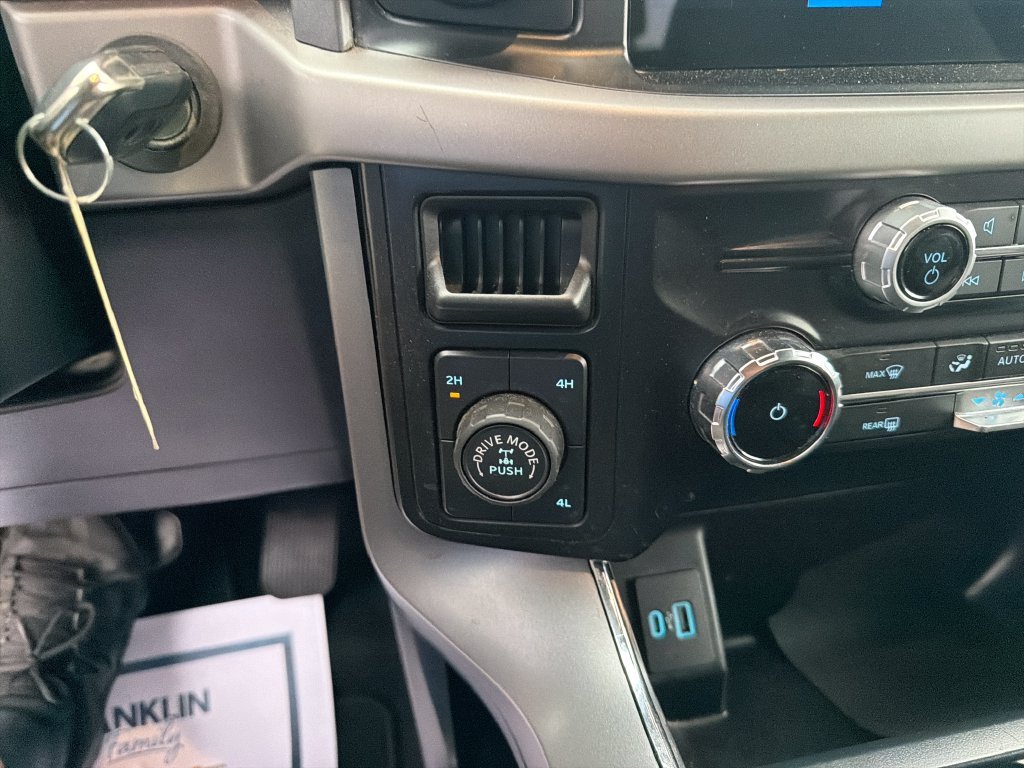 Used 2024 Silver Ford XLT image 16