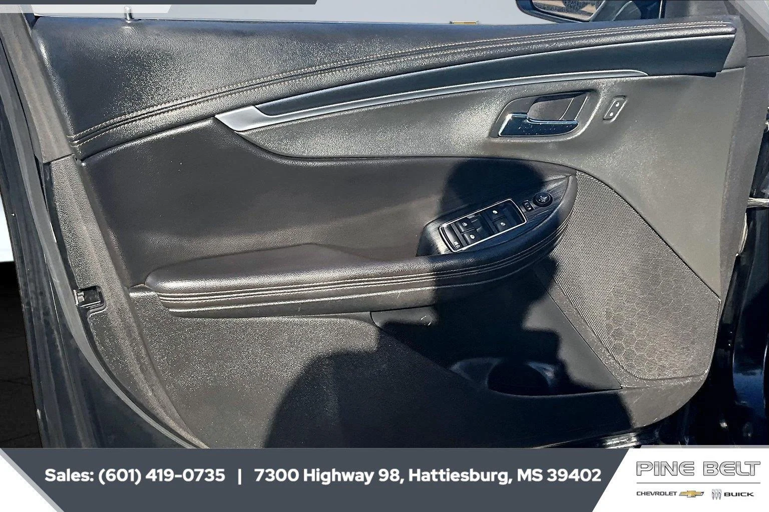 Used 2019 BLACK Chevrolet LT image 17