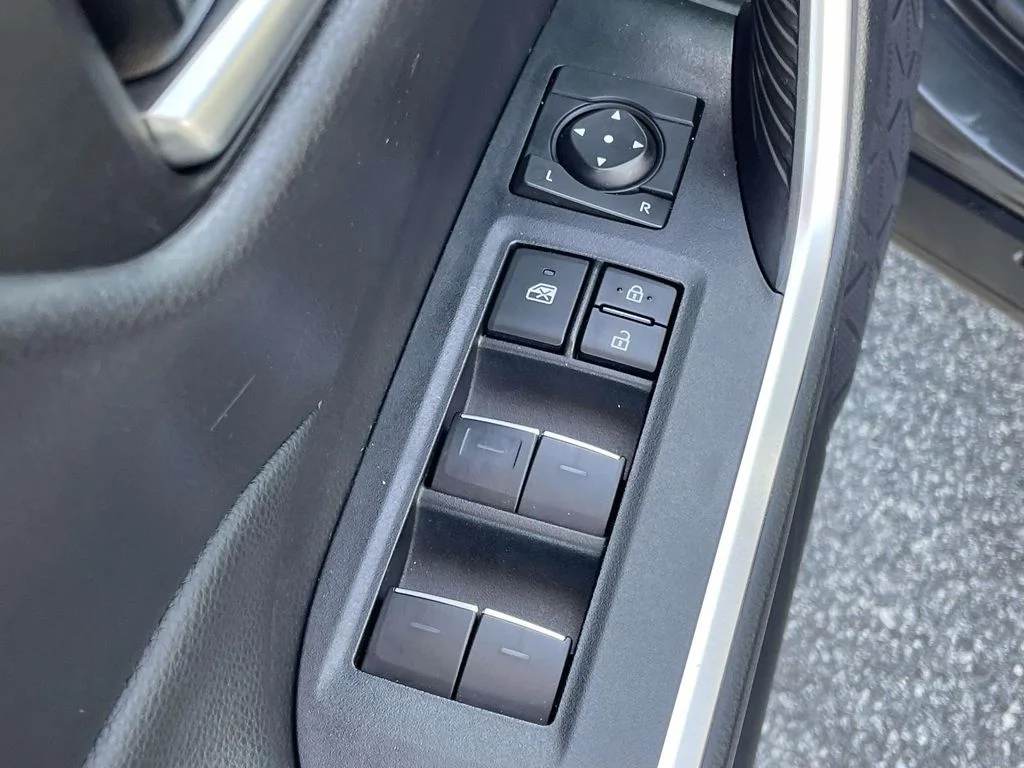 Used 2025 Magnetic Gray Metallic Toyota XLE image 6