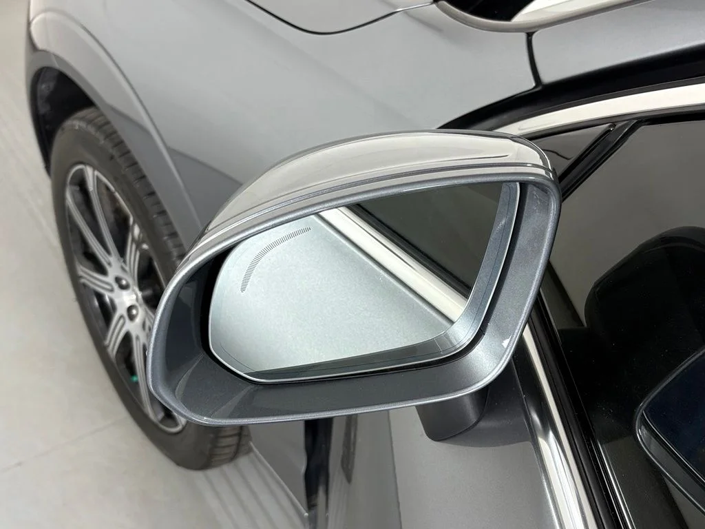 Used 2020 Gray Volvo T6 Inscription image 12