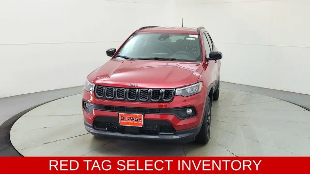 New 2026 Red Hot Pearl-Coat Exterior Paint Jeep Latitude image 2