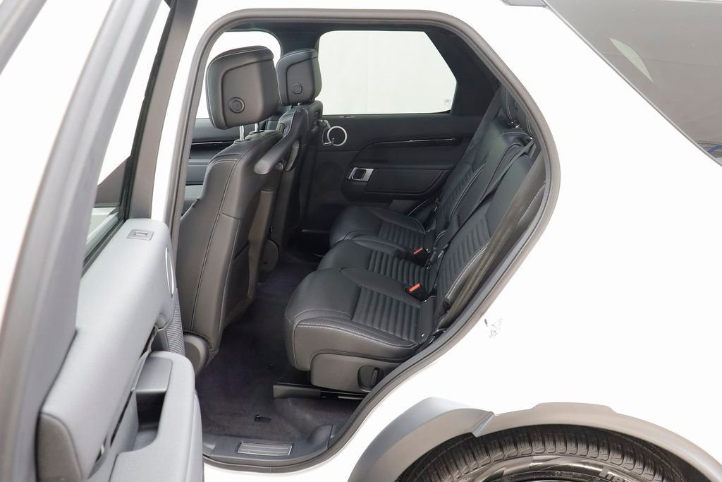 New 2025 Fuji White LAND ROVER S image 16