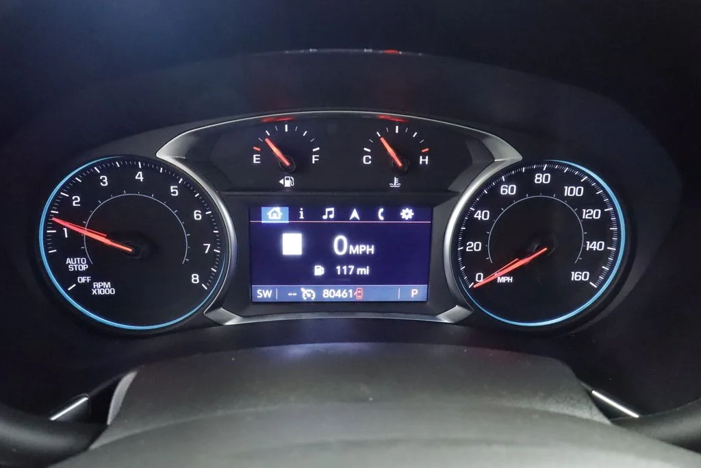 Used 2024 Gray Chevrolet LT image 29