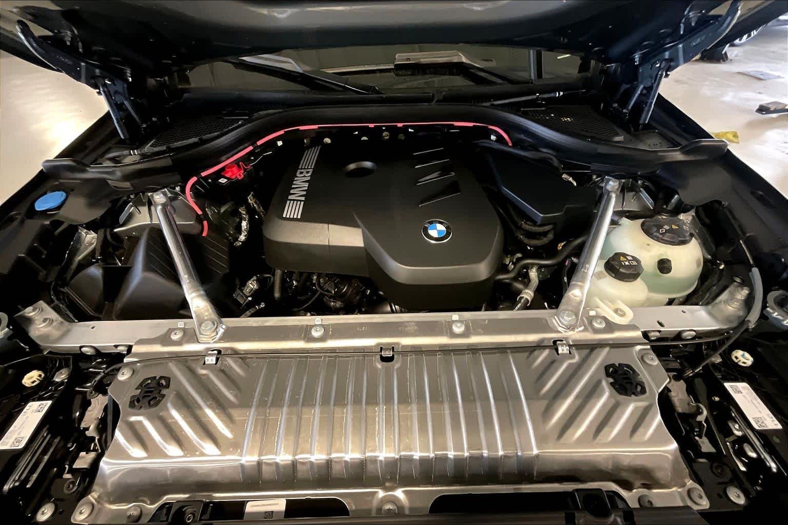 Used 2026 Skyscraper Grey Metallic BMW 30 xDrive image 16