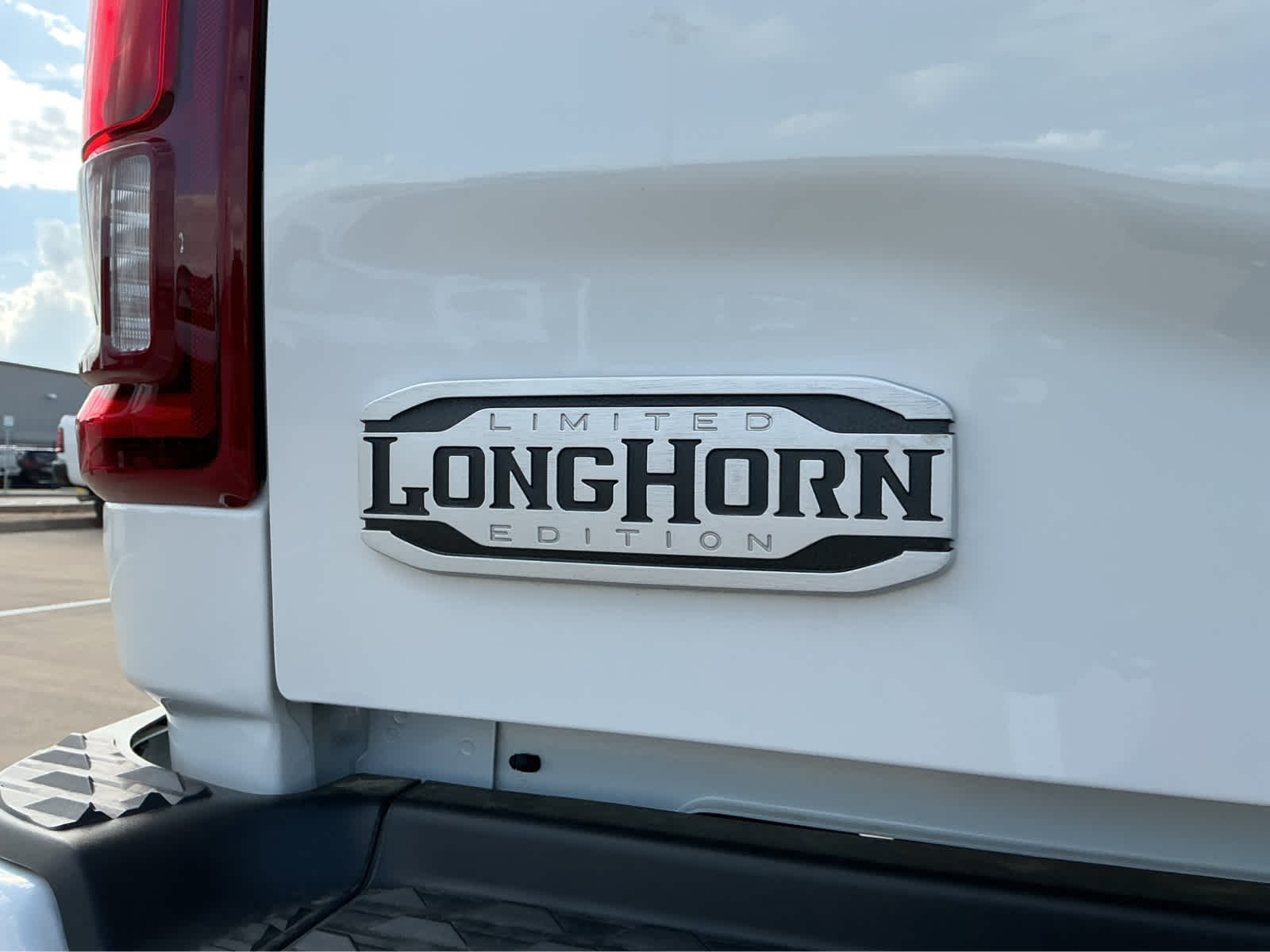 New 2026 Bright White Clear-Coat Exterior Paint RAM Longhorn image 11