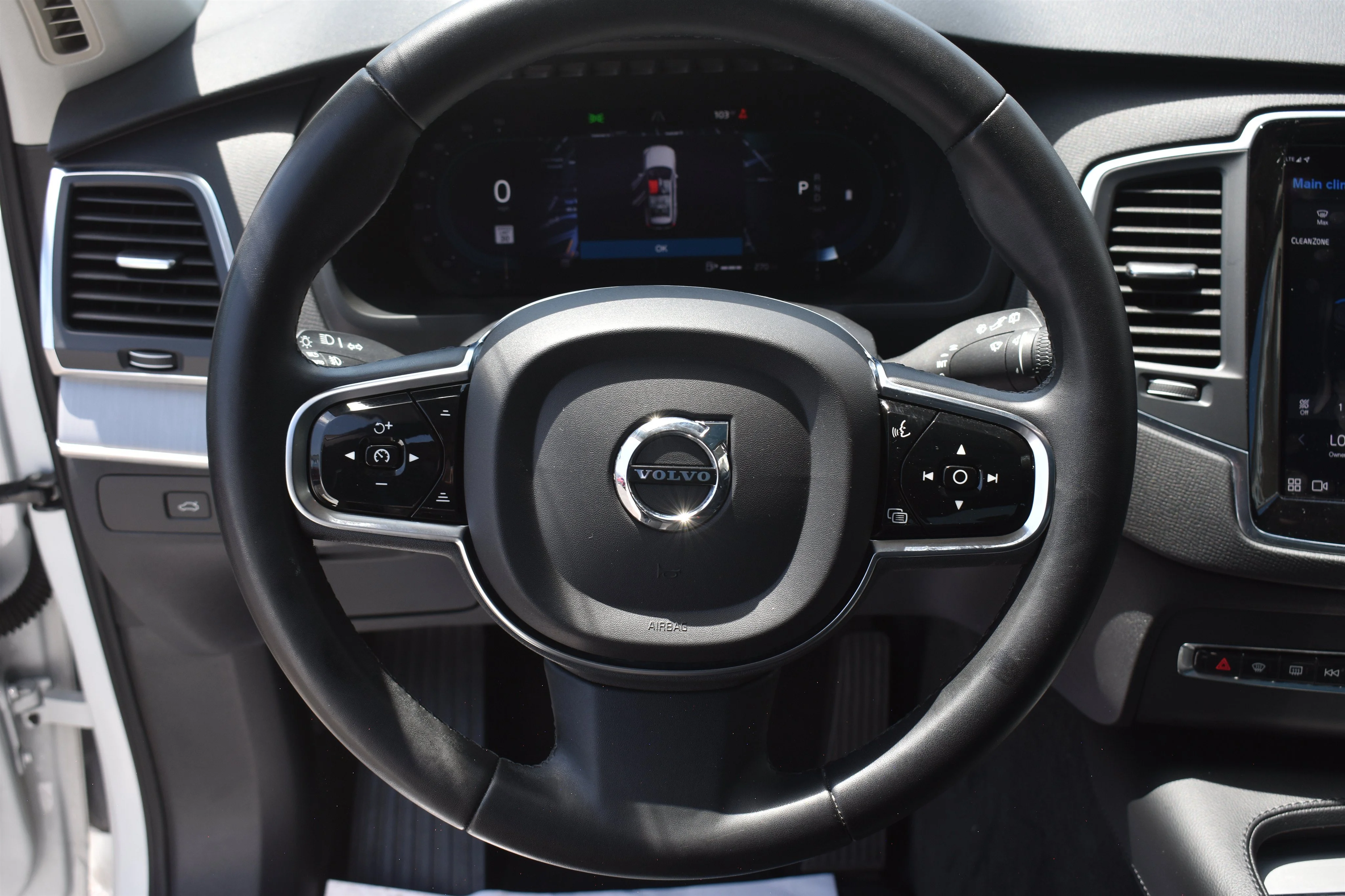 Used 2023 White Volvo Core image 22