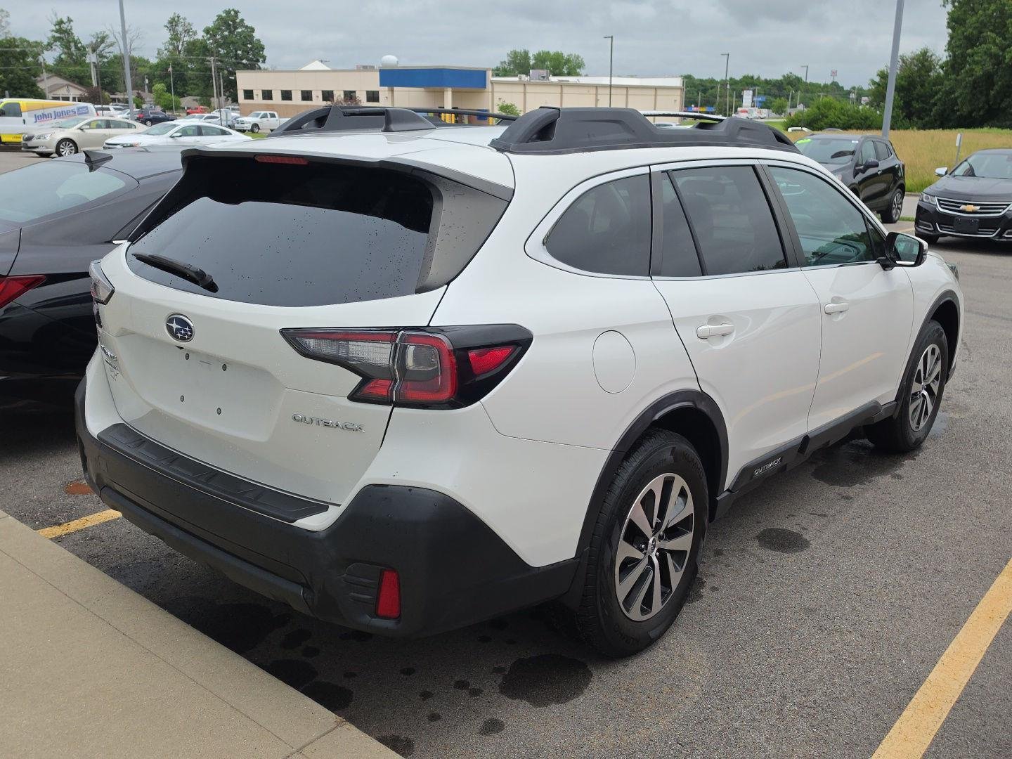 Used 2020 Crystal White Pearl Subaru Premium image 3