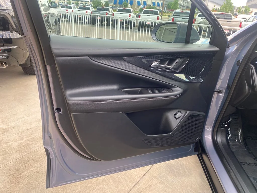 Used 2024 Gray Chevrolet LT image 10