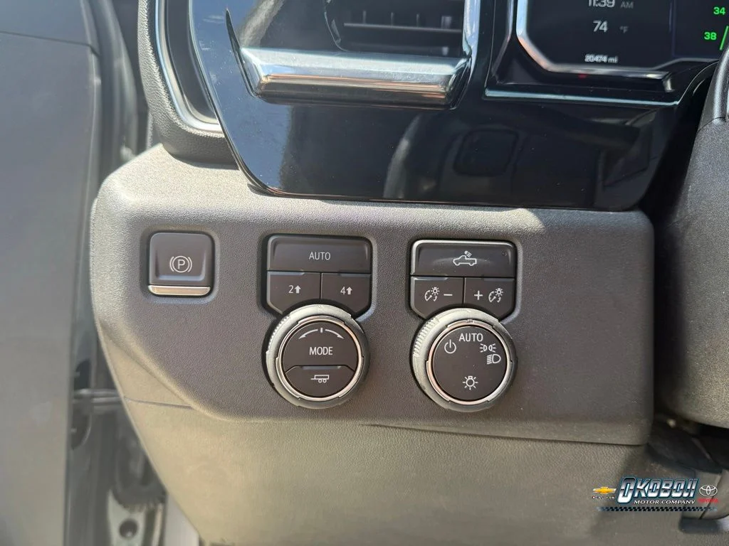 Used 2023 Gray Chevrolet LT image 16
