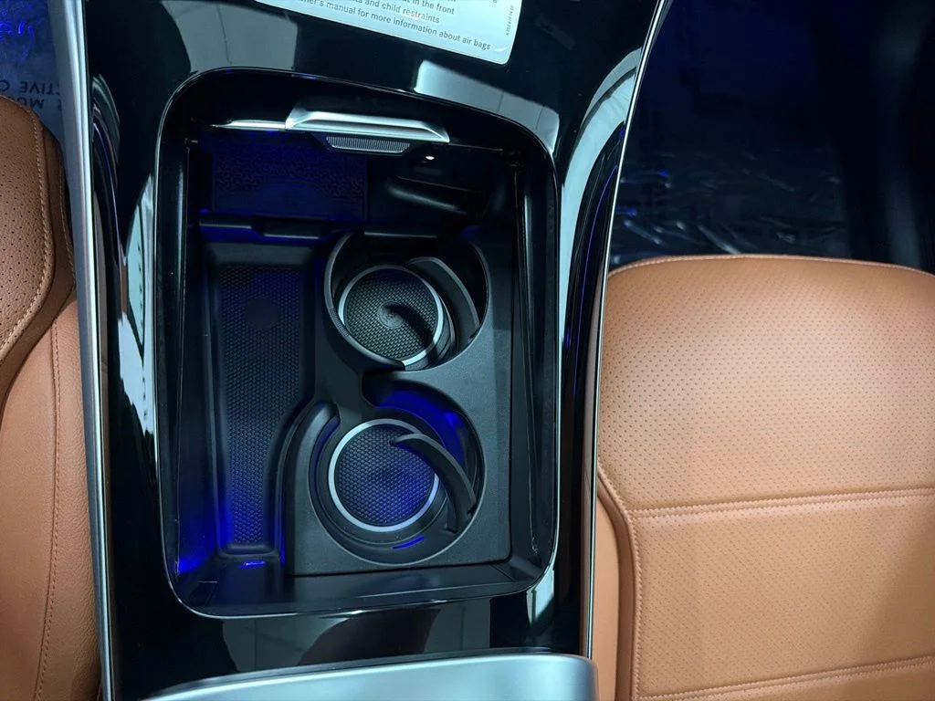 New 2027 Black Mercedes-Benz GLC 300 image 18