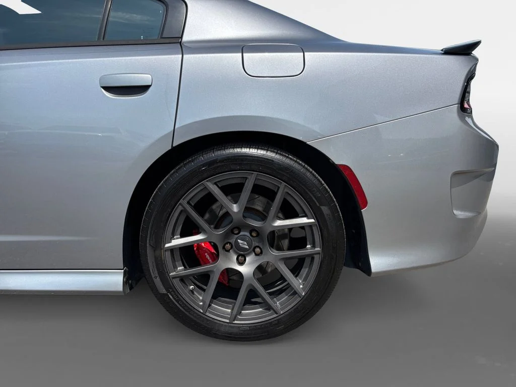 Used 2016 Silver Dodge R/T Scat Pack image 8