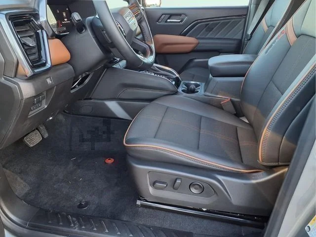 Used 2025 Silver GMC AT4 image 20