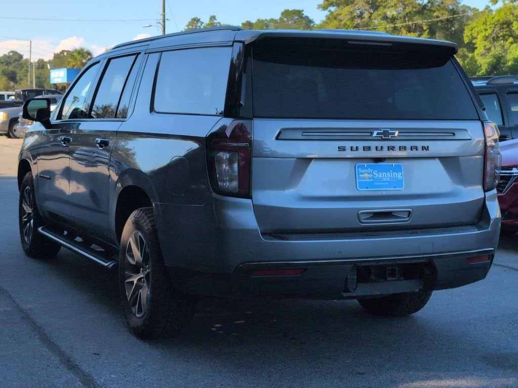Used 2022 Gray Chevrolet Z71 image 5