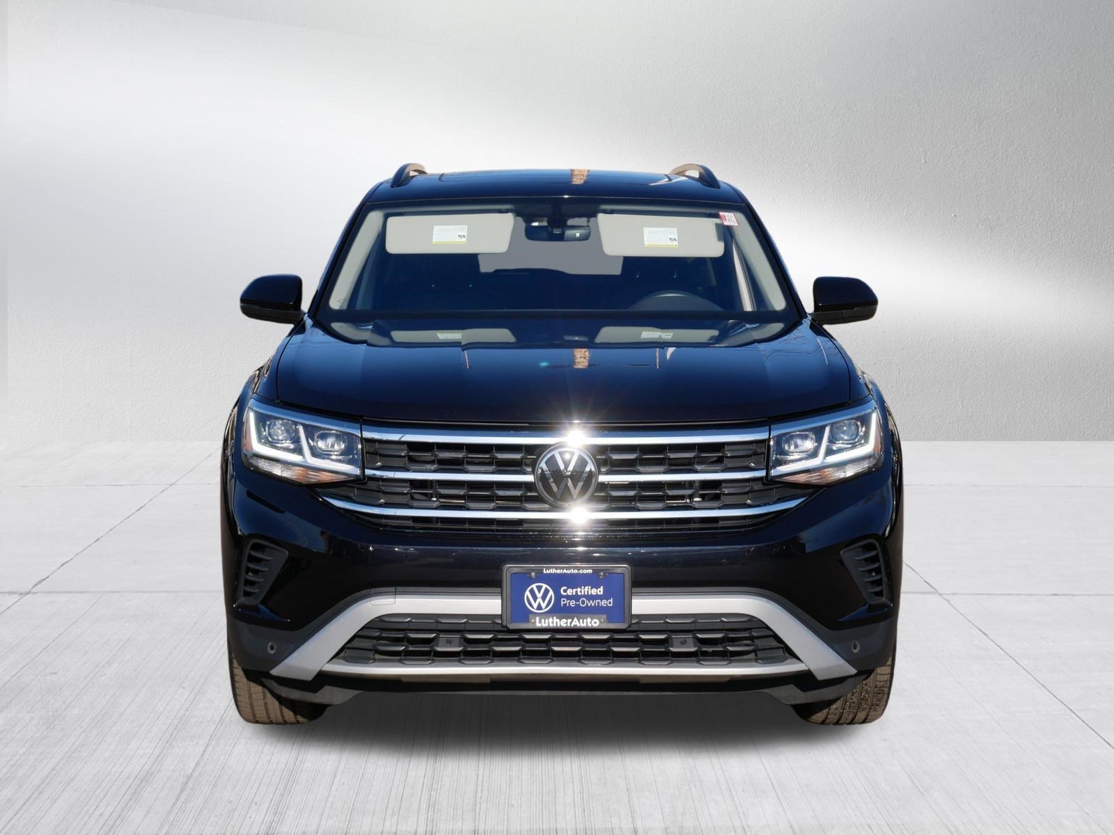 Certified 2023 Volkswagen Atlas SE w/Tech with VIN 1V2KR2CAXPC504495 for sale in Saint Louis Park, Minnesota