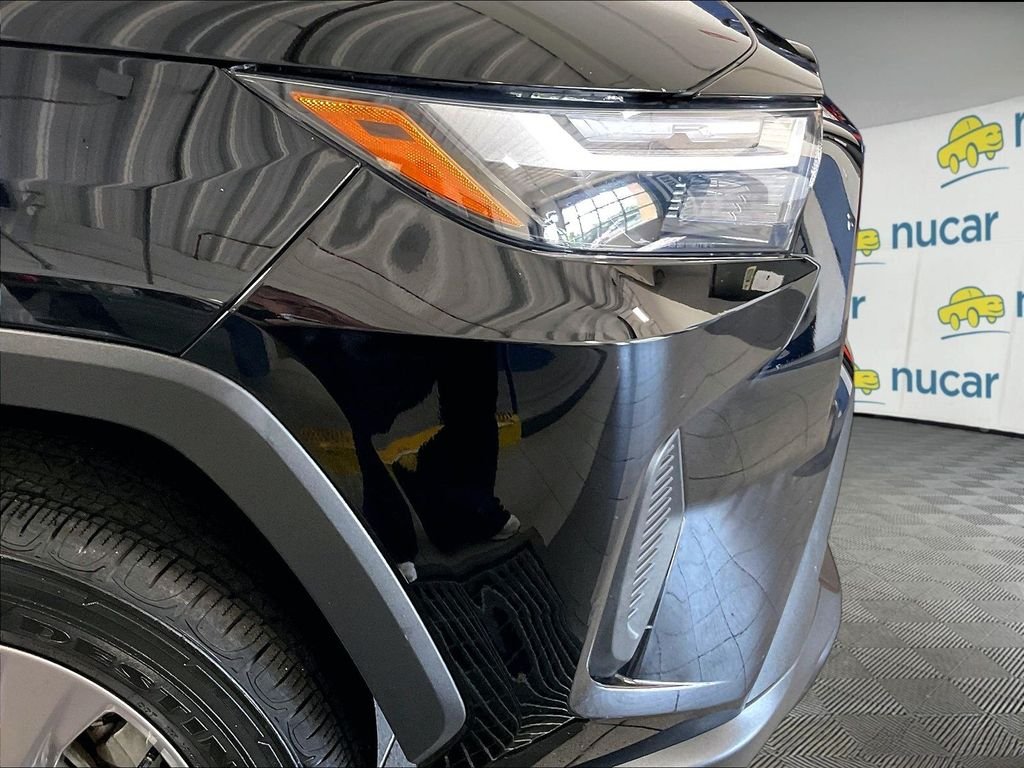 Used 2024 Midnight Black Metallic Toyota XLE image 31