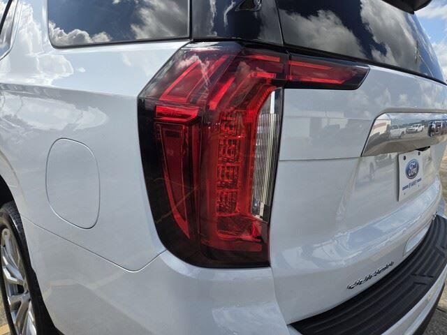 Used 2024 Summit White GMC Denali image 32
