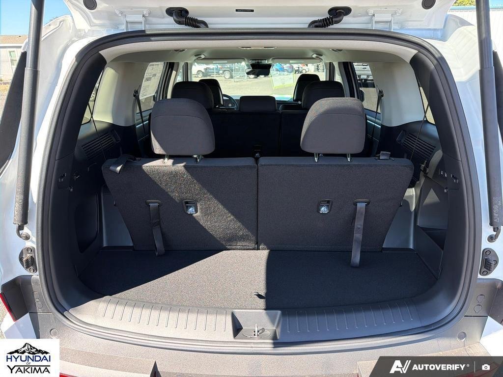New 2026 Serenity White Hyundai SE image 12