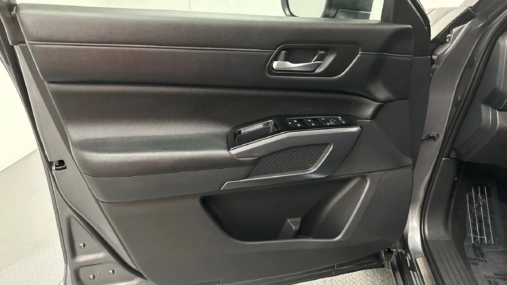 Certified Used 2023 Gray Nissan SL image 18