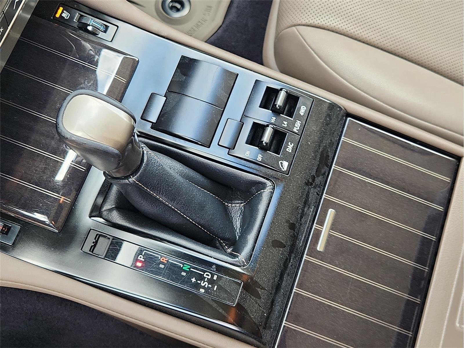 Used 2021 Silver Lexus GX 460 Premium image 16