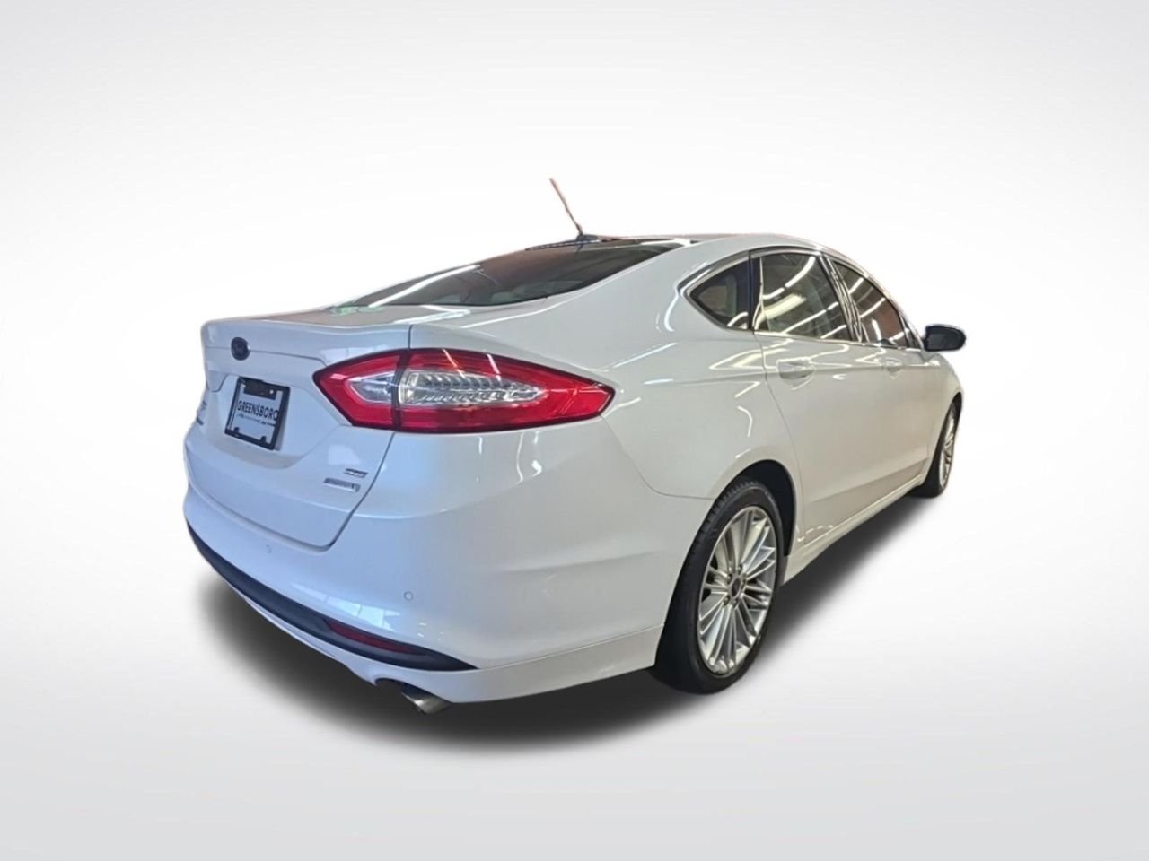 Used 2016 White Ford SE image 5