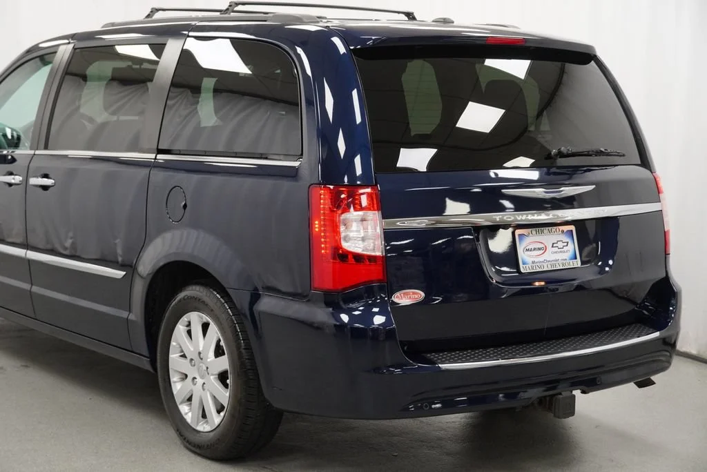 Used 2016 Blue Chrysler Touring image 29