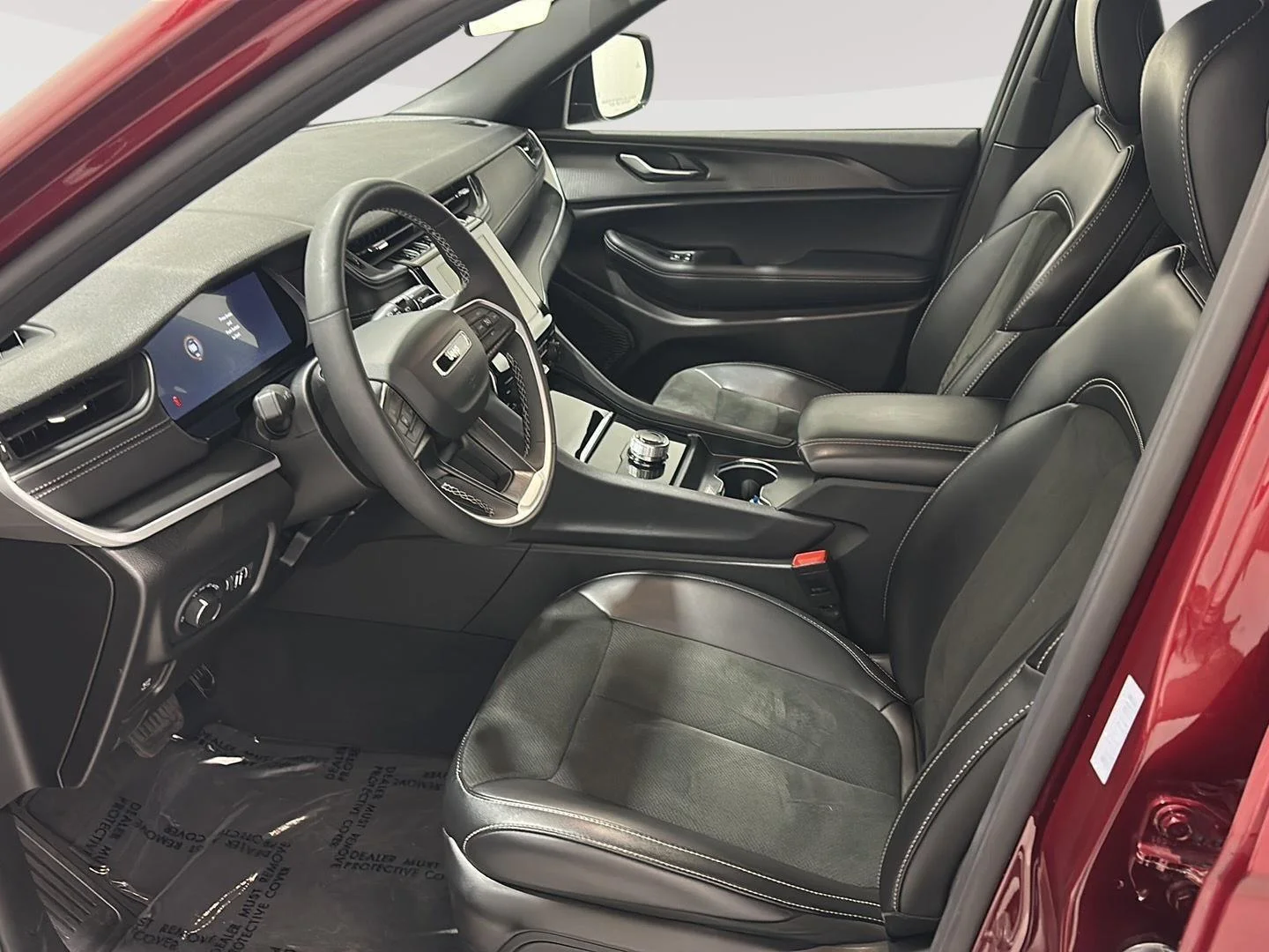 Used 2025 Velvet Red Pearlcoat Jeep Altitude image 17