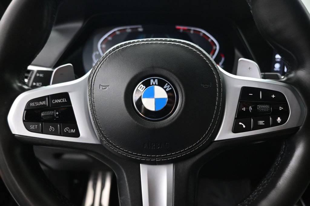 Used 2020 Black BMW xDrive40i image 22