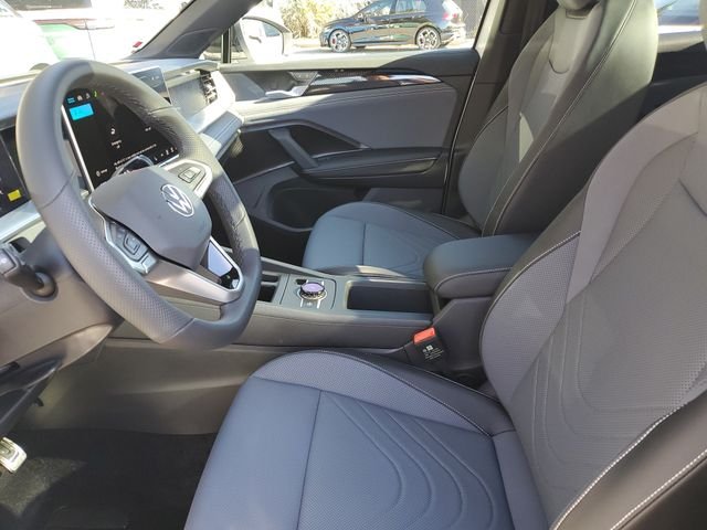 New 2026 White Volkswagen 2.0T SE R-Line Black image 21