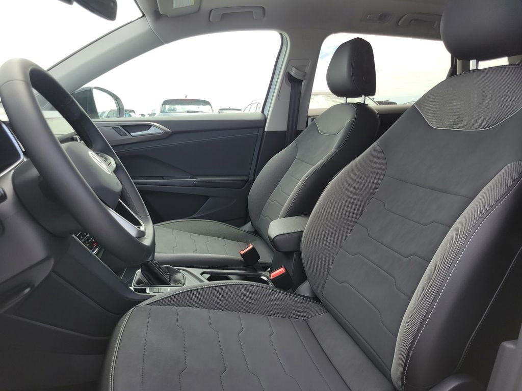 New 2026 White Volkswagen 1.5T SE Black image 10