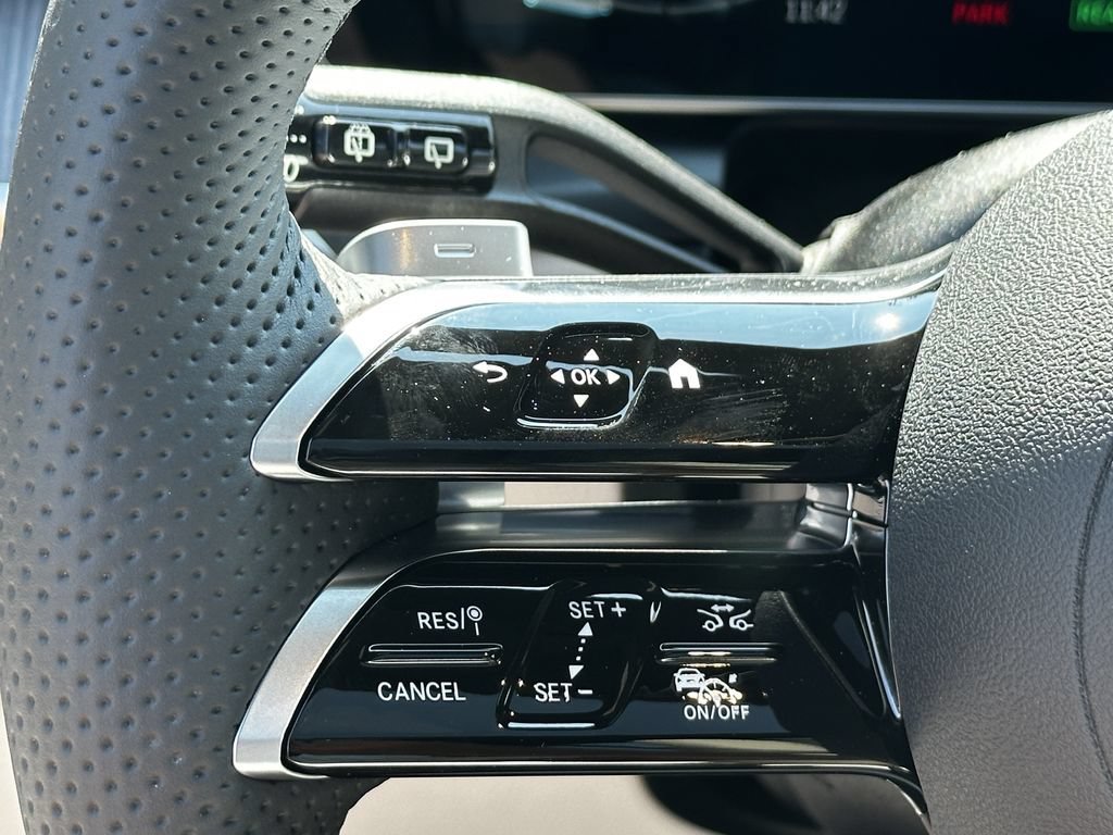 New 2027 MANUFAKTUR Alpine Grey Mercedes-Benz GLC 350e image 65