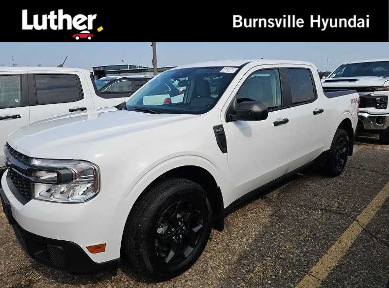 Used 2024 Oxford White Ford XLT image 1