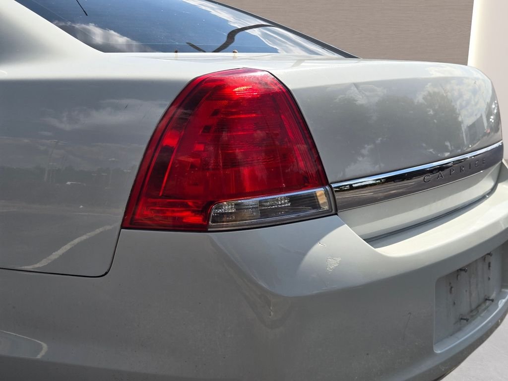 Used 2013 White Chevrolet Police image 13